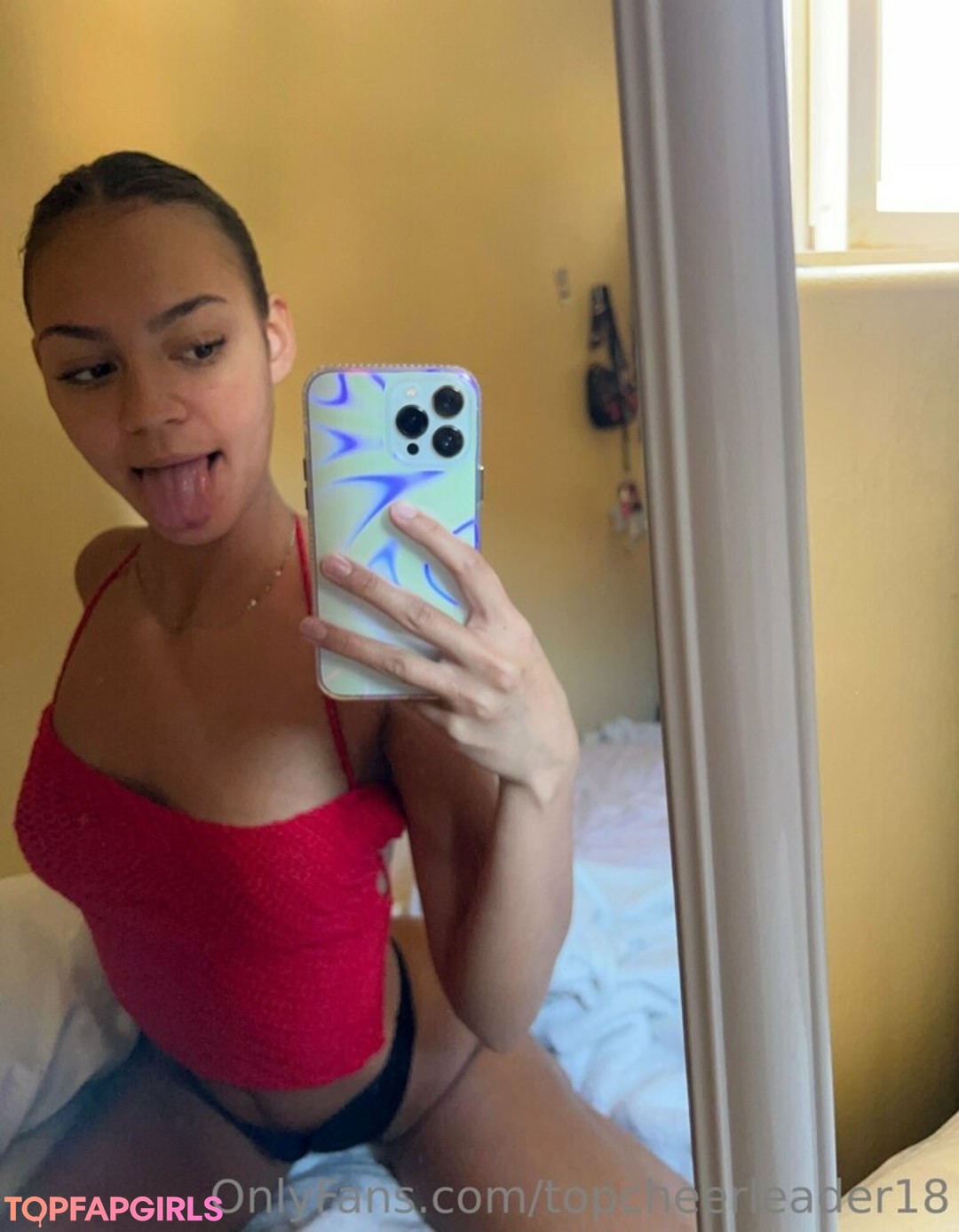 Foto desnuda filtrada de OnlyFans de Topcheerleader18 #37 Foto desnuda filtrada de OnlyFans de Topcheerleader18 #37