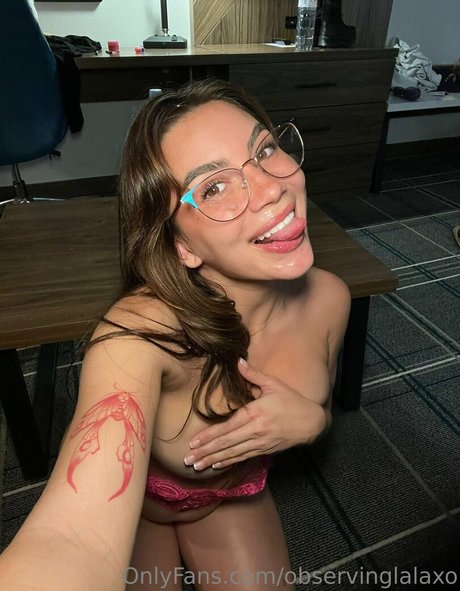 Foto desnuda filtrada de OnlyFans de Observinglalaxo