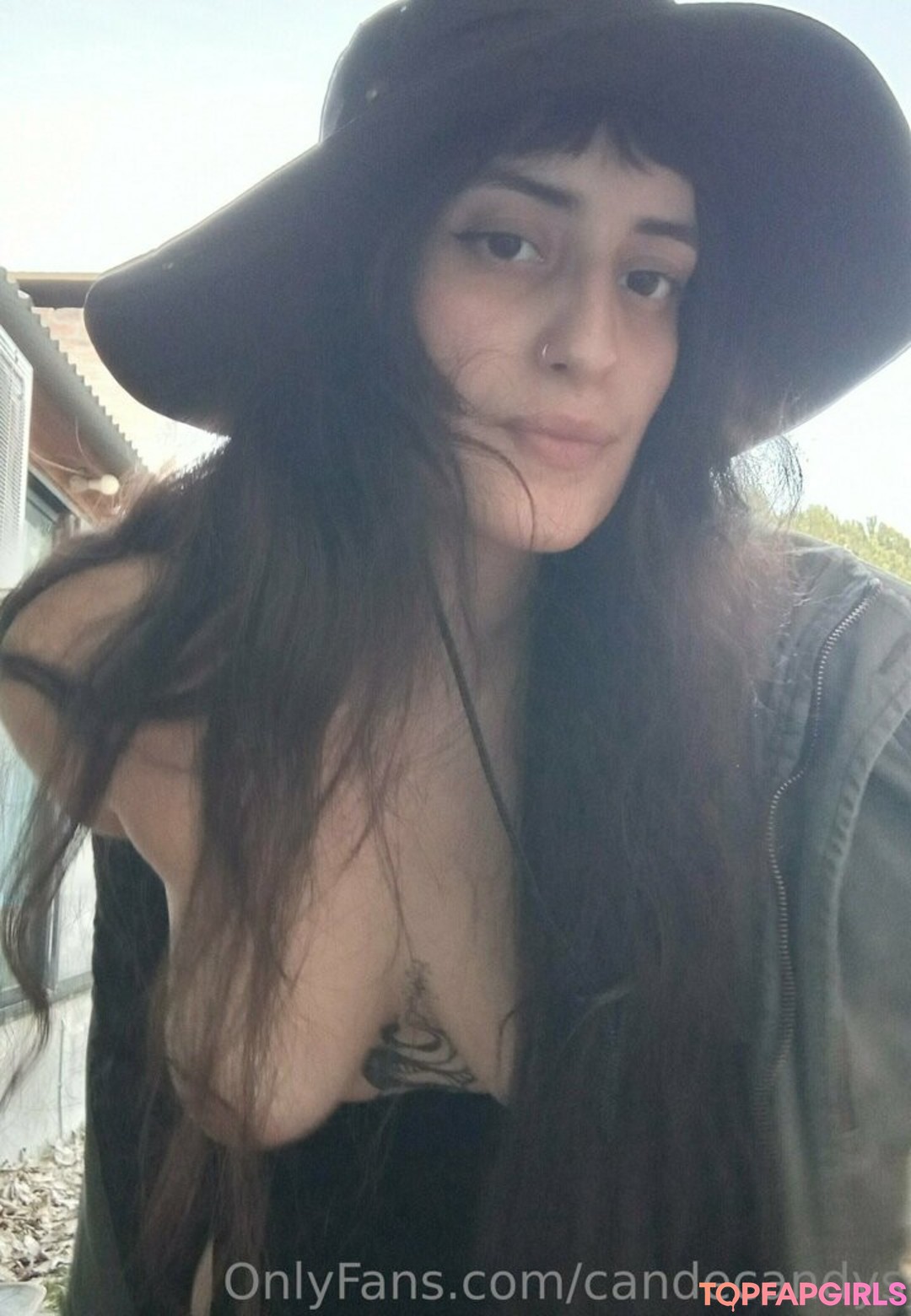 Foto desnuda filtrada de OnlyFans de Candecandys #39 Foto desnuda filtrada de OnlyFans de Candecandys #39