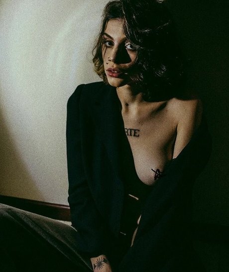 Foto desnuda filtrada de OnlyFans de Skinnygirlonfire