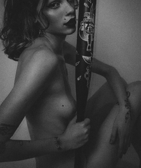 Skinnygirlonfire