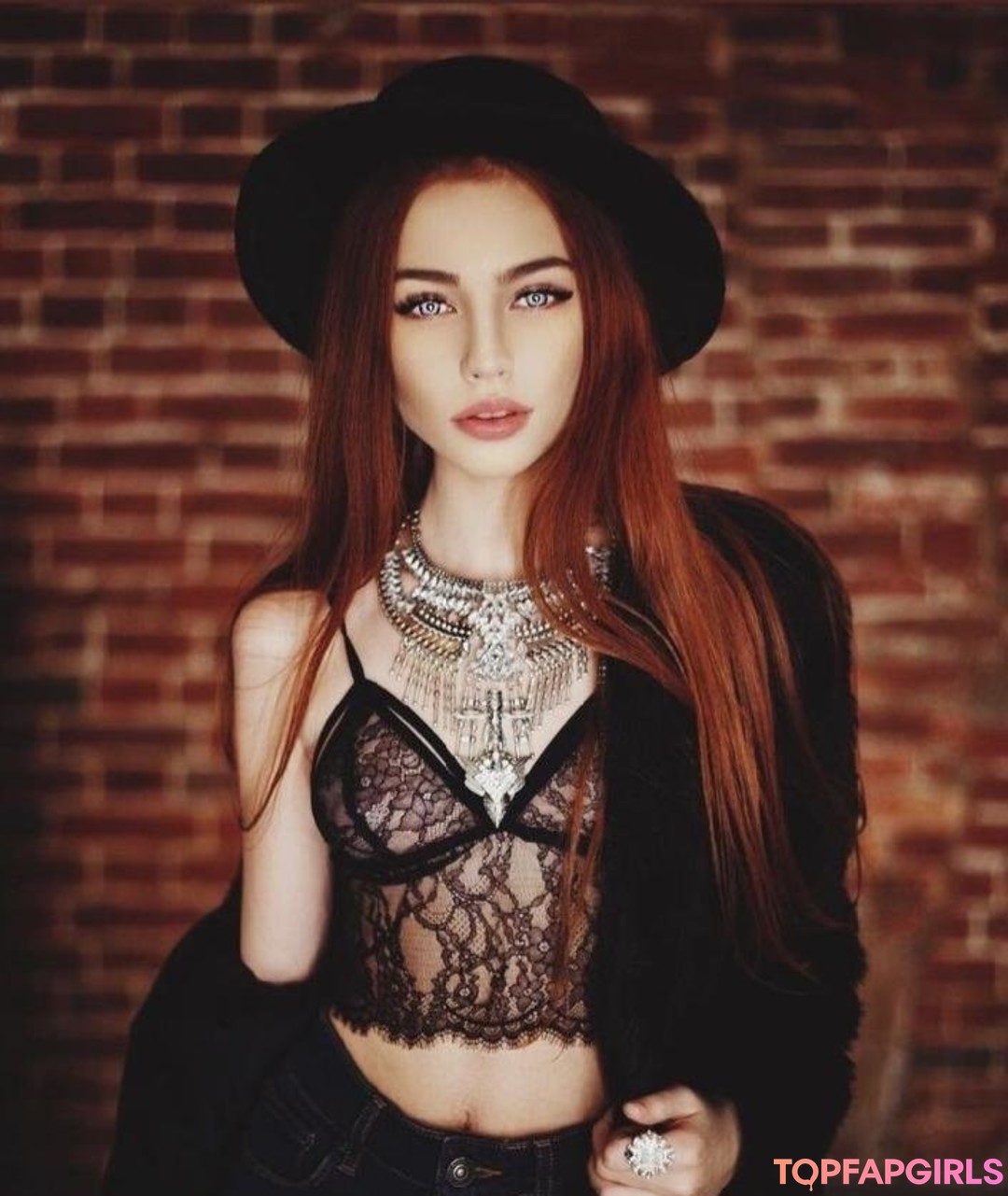 Foto desnuda filtrada de OnlyFans de Renata Valliulina #112 Foto desnuda filtrada de OnlyFans de Renata Valliulina #112