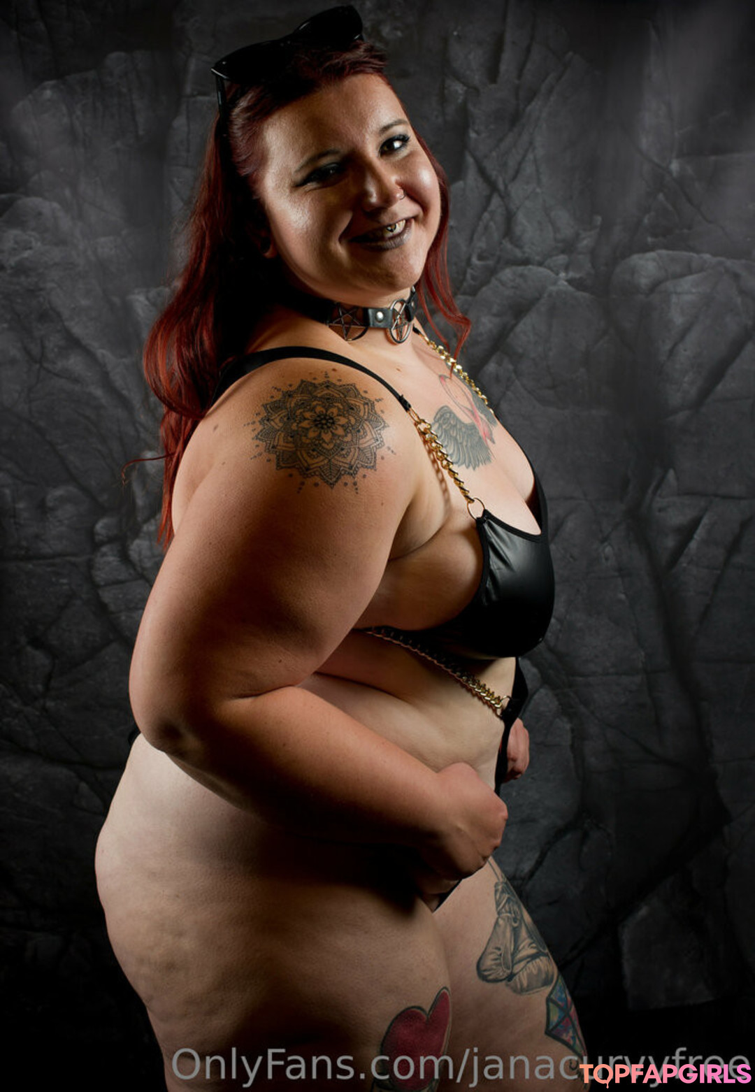 Foto desnuda filtrada de OnlyFans de Janacurvyfree #35 Foto desnuda filtrada de OnlyFans de Janacurvyfree #35