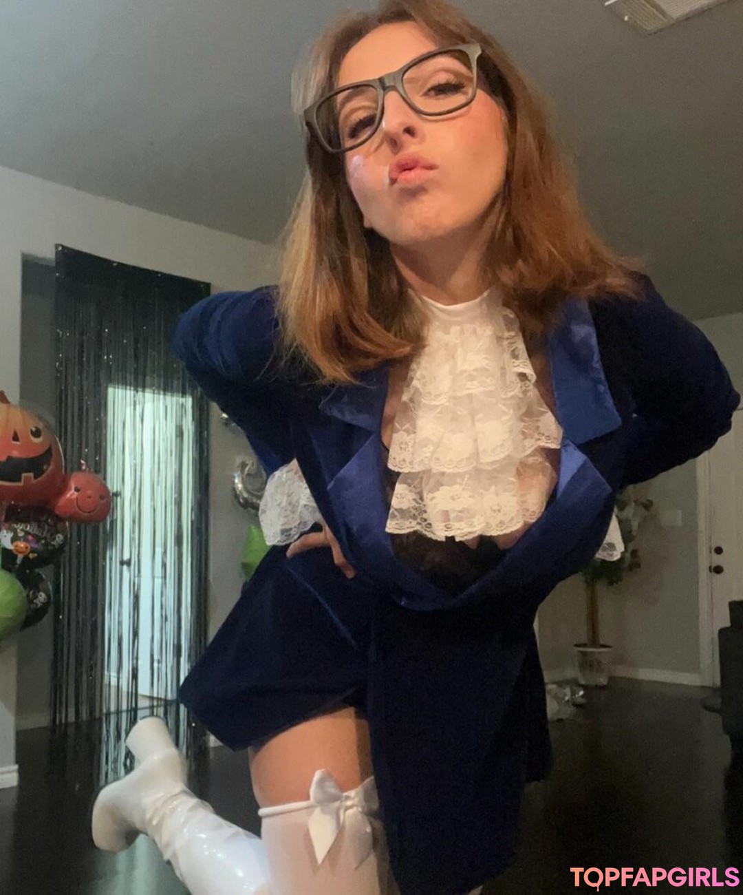 Foto desnuda filtrada de OnlyFans de Megan Bitchell #359 Foto desnuda filtrada de OnlyFans de Megan Bitchell #359