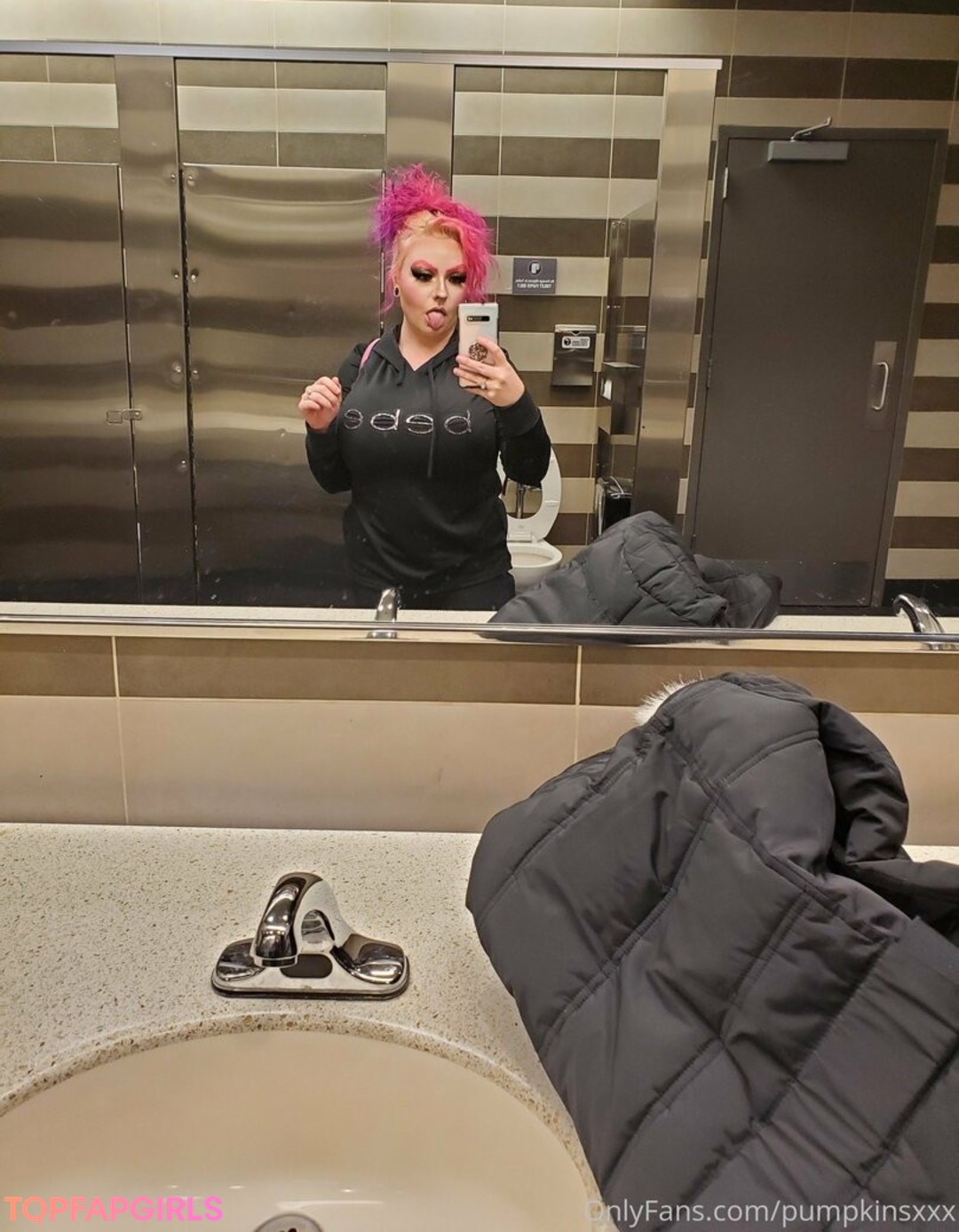 Foto desnuda filtrada de OnlyFans de Raelynnriley #6 Foto desnuda filtrada de OnlyFans de Raelynnriley #6