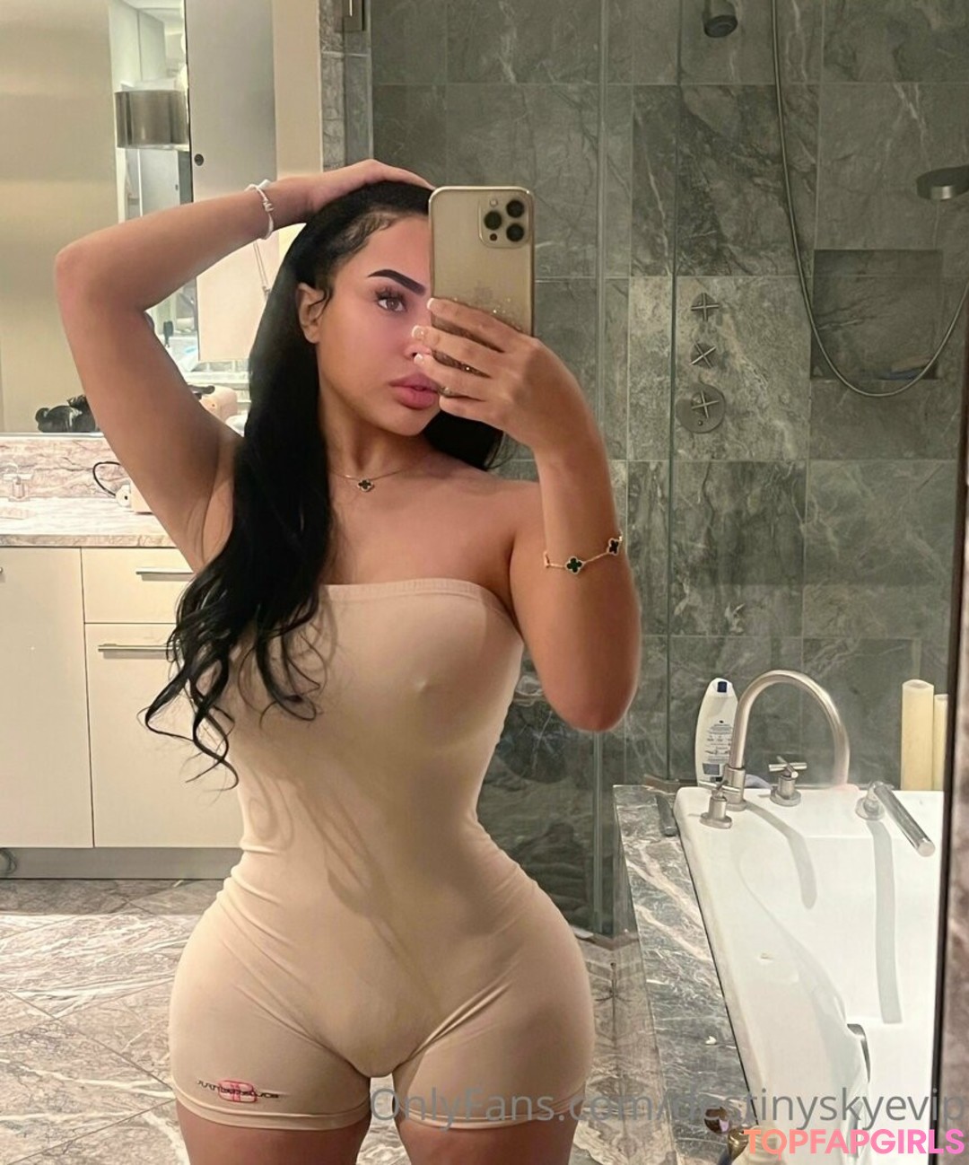 Foto desnuda filtrada de OnlyFans de Destinyskyevip #89 Foto desnuda filtrada de OnlyFans de Destinyskyevip #89