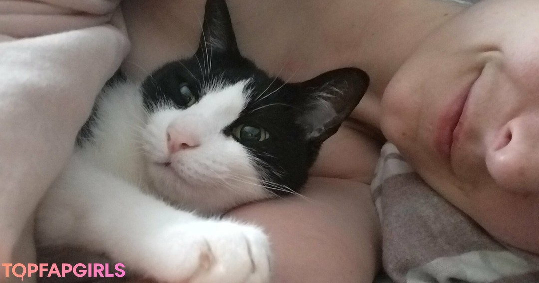 Foto desnuda filtrada de OnlyFans de Andromedanekoclub #47 Foto desnuda filtrada de OnlyFans de Andromedanekoclub #47