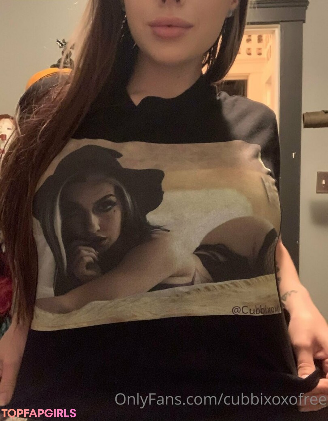 Foto desnuda filtrada de OnlyFans de Cubbixoxofree #48 Foto desnuda filtrada de OnlyFans de Cubbixoxofree #48