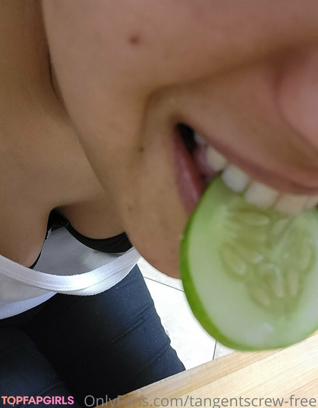 Foto desnuda filtrada de OnlyFans de Tangentscrewfree #83 Foto desnuda filtrada de OnlyFans de Tangentscrewfree #83
