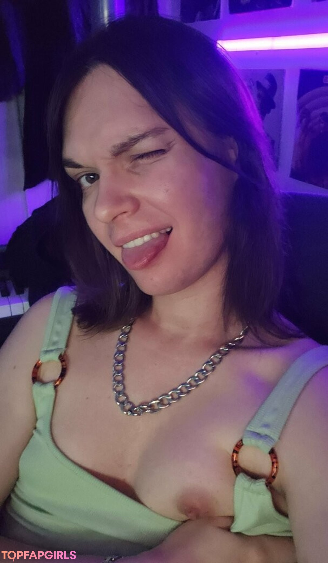 Foto desnuda filtrada de OnlyFans de Emilyretcher #54 Foto desnuda filtrada de OnlyFans de Emilyretcher #54