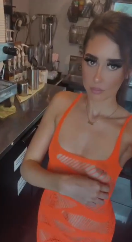 Foto desnuda filtrada de OnlyFans de Baristademi
