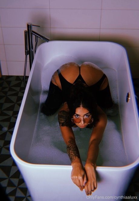 Cynthiaaluxx
