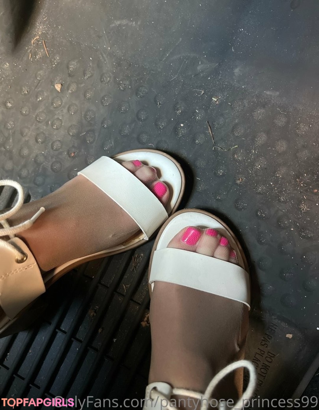 Foto desnuda filtrada de OnlyFans de Princessriley99 #49 Foto desnuda filtrada de OnlyFans de Princessriley99 #49