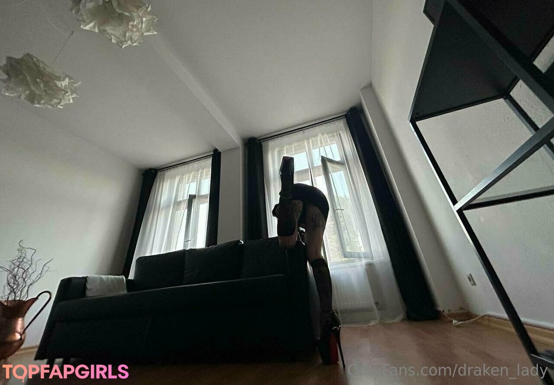 Foto desnuda filtrada de OnlyFans de Drakenlady #149 Foto desnuda filtrada de OnlyFans de Drakenlady #149