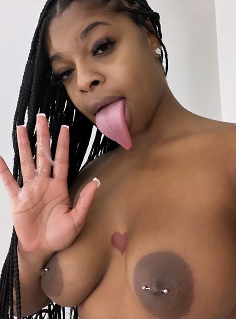 Foto desnuda filtrada de OnlyFans de Mia Mercy