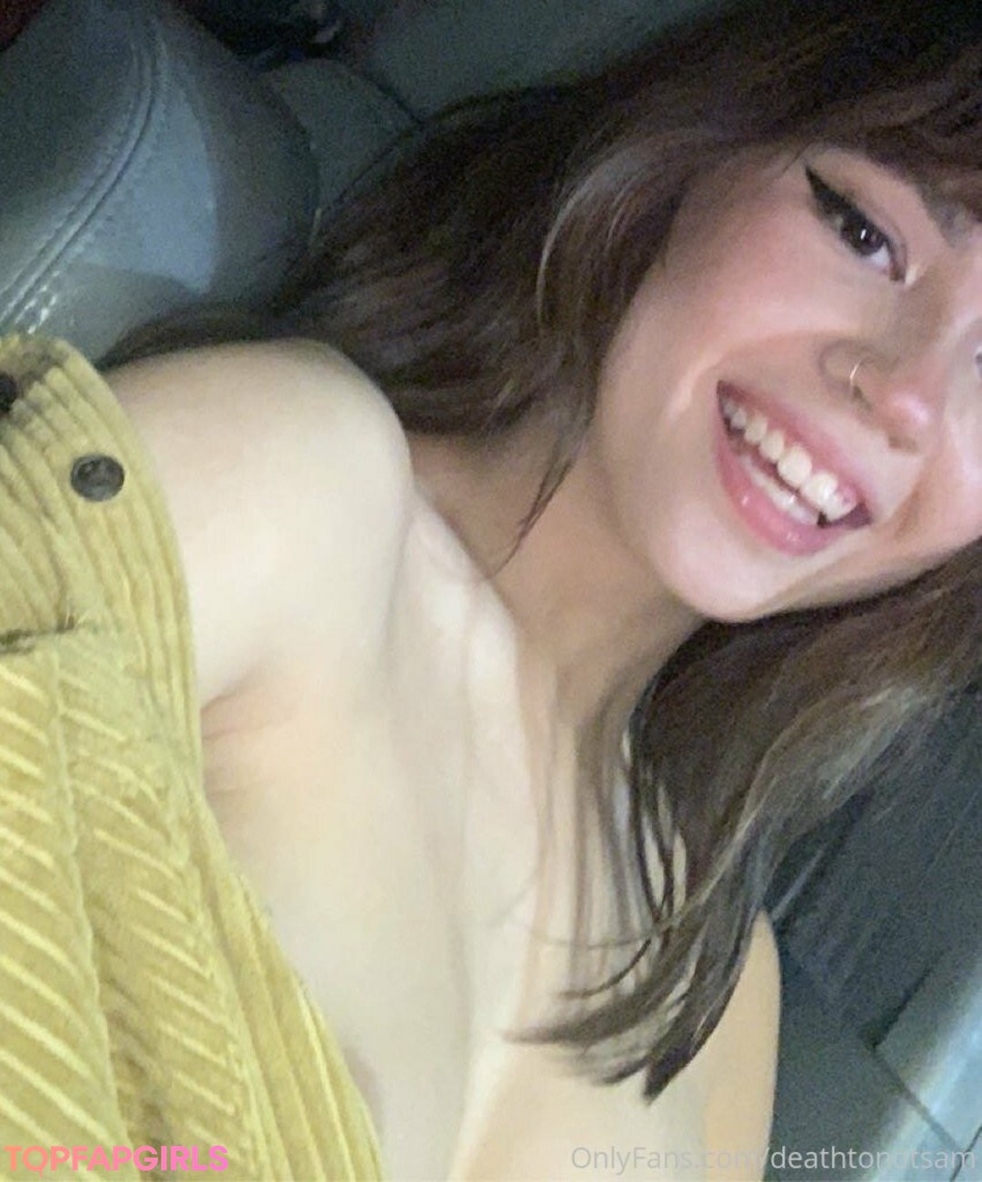 Foto desnuda filtrada de OnlyFans de Thisbicthdied #245 Foto desnuda filtrada de OnlyFans de Thisbicthdied #245