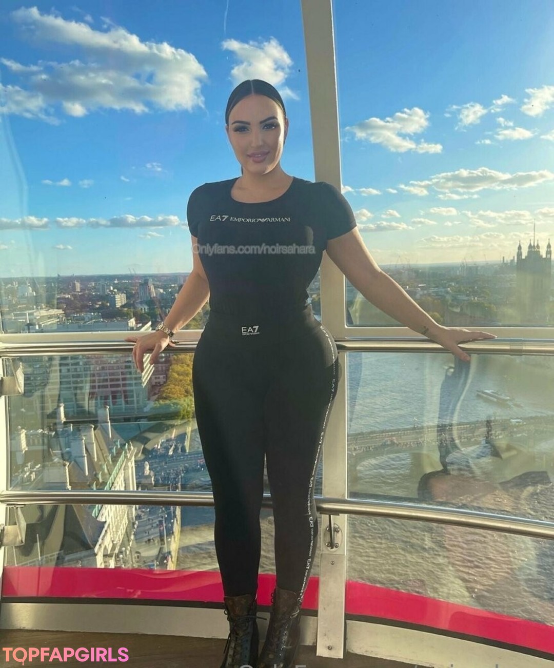 Foto desnuda filtrada de OnlyFans de Noirsahara #199 Foto desnuda filtrada de OnlyFans de Noirsahara #199