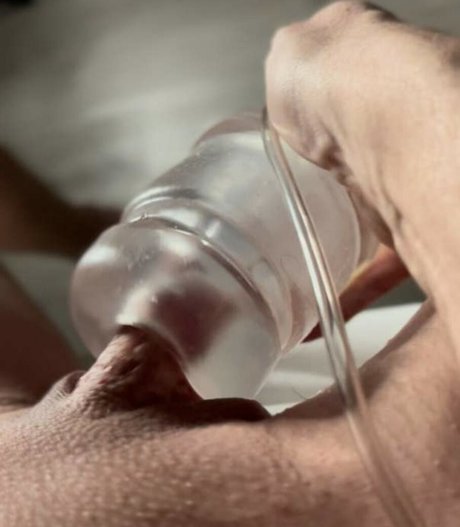 Foto desnuda filtrada de OnlyFans de Pandoras Clit