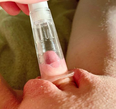 Foto desnuda filtrada de OnlyFans de Pawprintprince