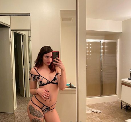 Mona Darling