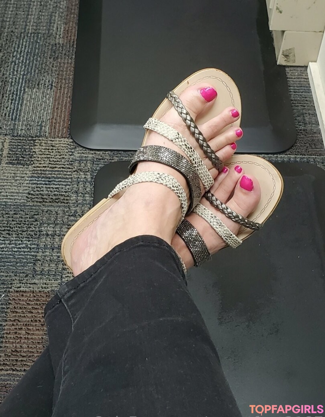 Foto desnuda filtrada de OnlyFans de Sweetfeet2187 #109 Foto desnuda filtrada de OnlyFans de Sweetfeet2187 #109