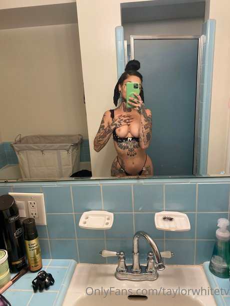 Foto desnuda filtrada de OnlyFans de Taylor White