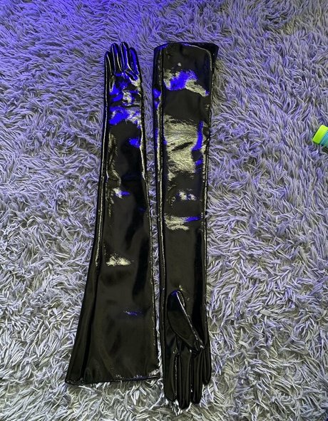 Foto desnuda filtrada de OnlyFans de Elfspitfree