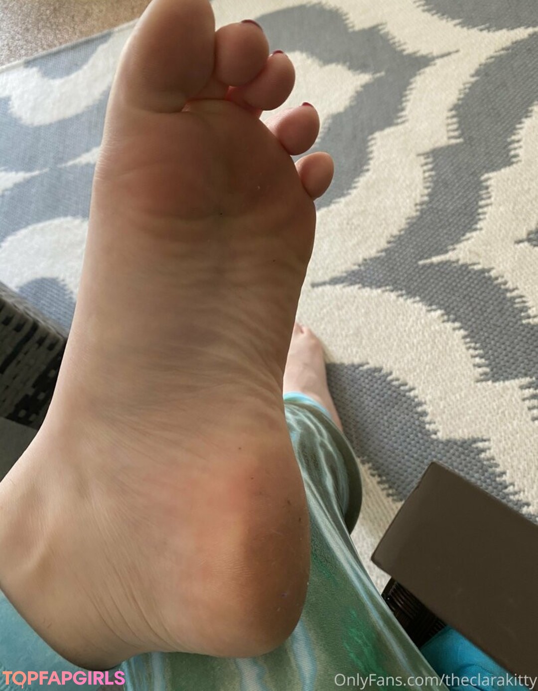 Foto desnuda filtrada de OnlyFans de Theclarakitty #43 Foto desnuda filtrada de OnlyFans de Theclarakitty #43