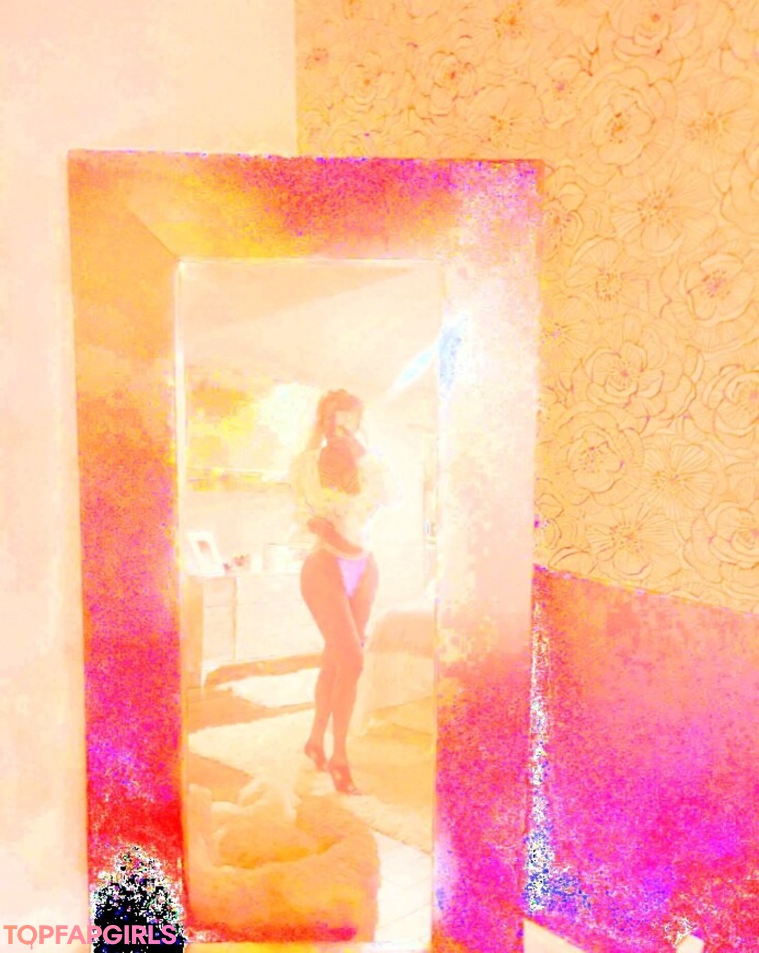 Foto desnuda filtrada de OnlyFans de Tamarasuethorne #97 Foto desnuda filtrada de OnlyFans de Tamarasuethorne #97