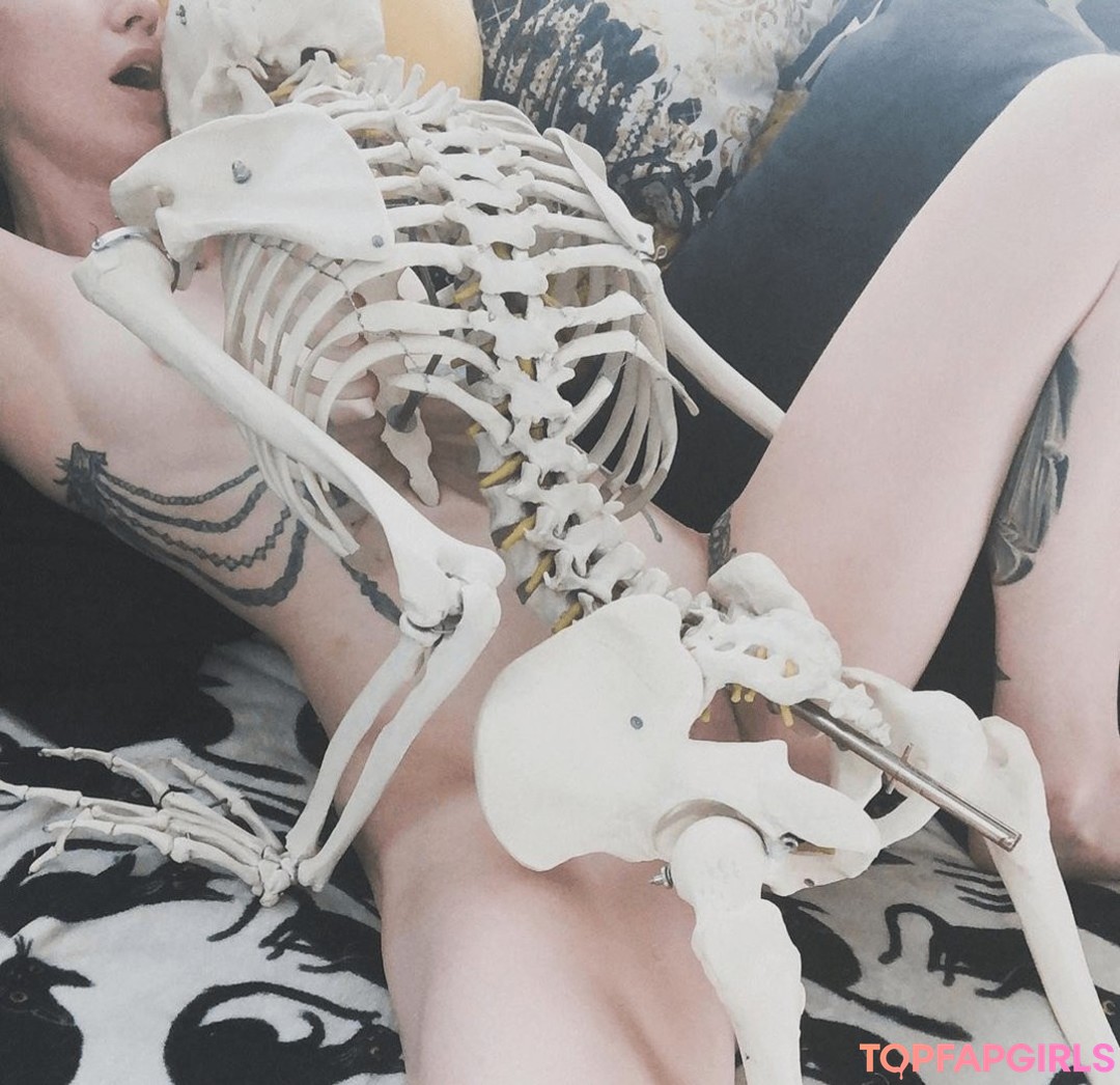 Foto desnuda filtrada de OnlyFans de Comicbookgirl19 #205 Foto desnuda filtrada de OnlyFans de Comicbookgirl19 #205