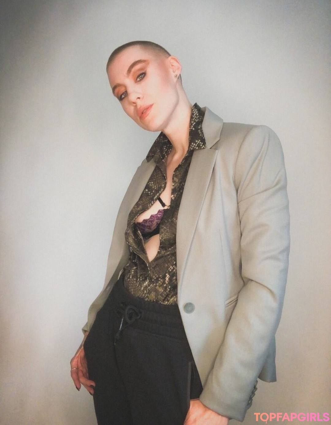 Foto desnuda filtrada de OnlyFans de Comicbookgirl19 #294 Foto desnuda filtrada de OnlyFans de Comicbookgirl19 #294