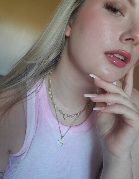 Foto desnuda filtrada de OnlyFans de Mckenna Rae
