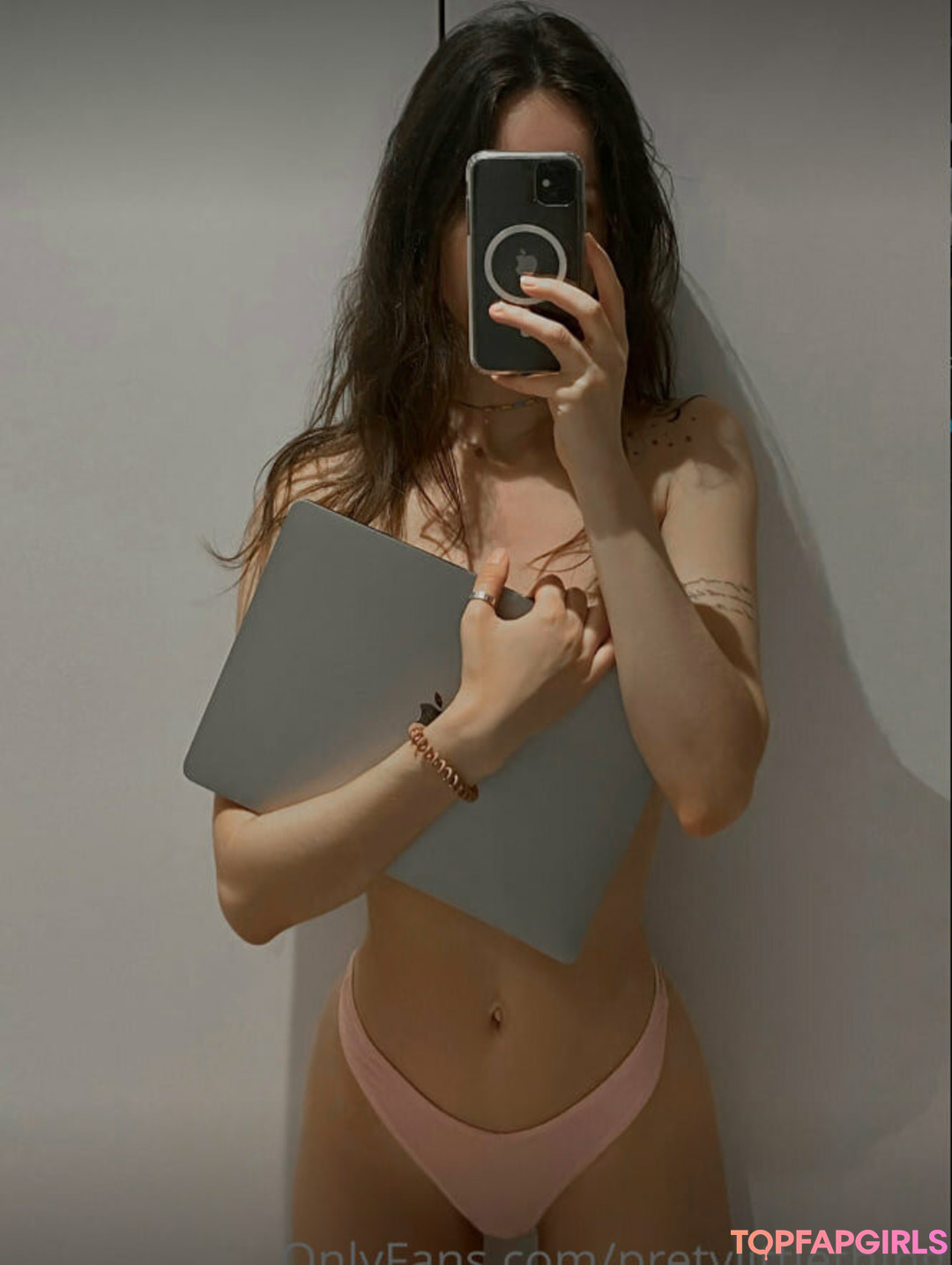 Foto desnuda filtrada de OnlyFans de Pretylittlething #24 Foto desnuda filtrada de OnlyFans de Pretylittlething #24