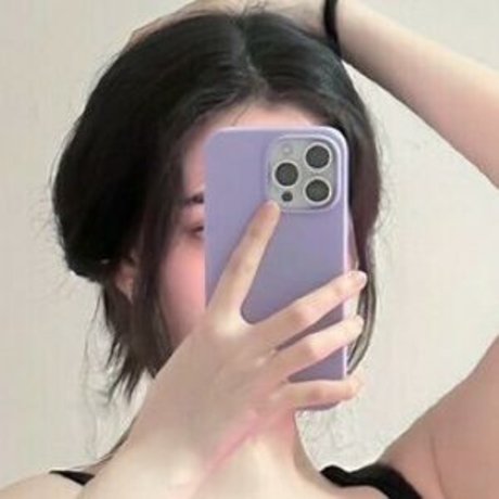 Foto desnuda filtrada de OnlyFans de Mersweb