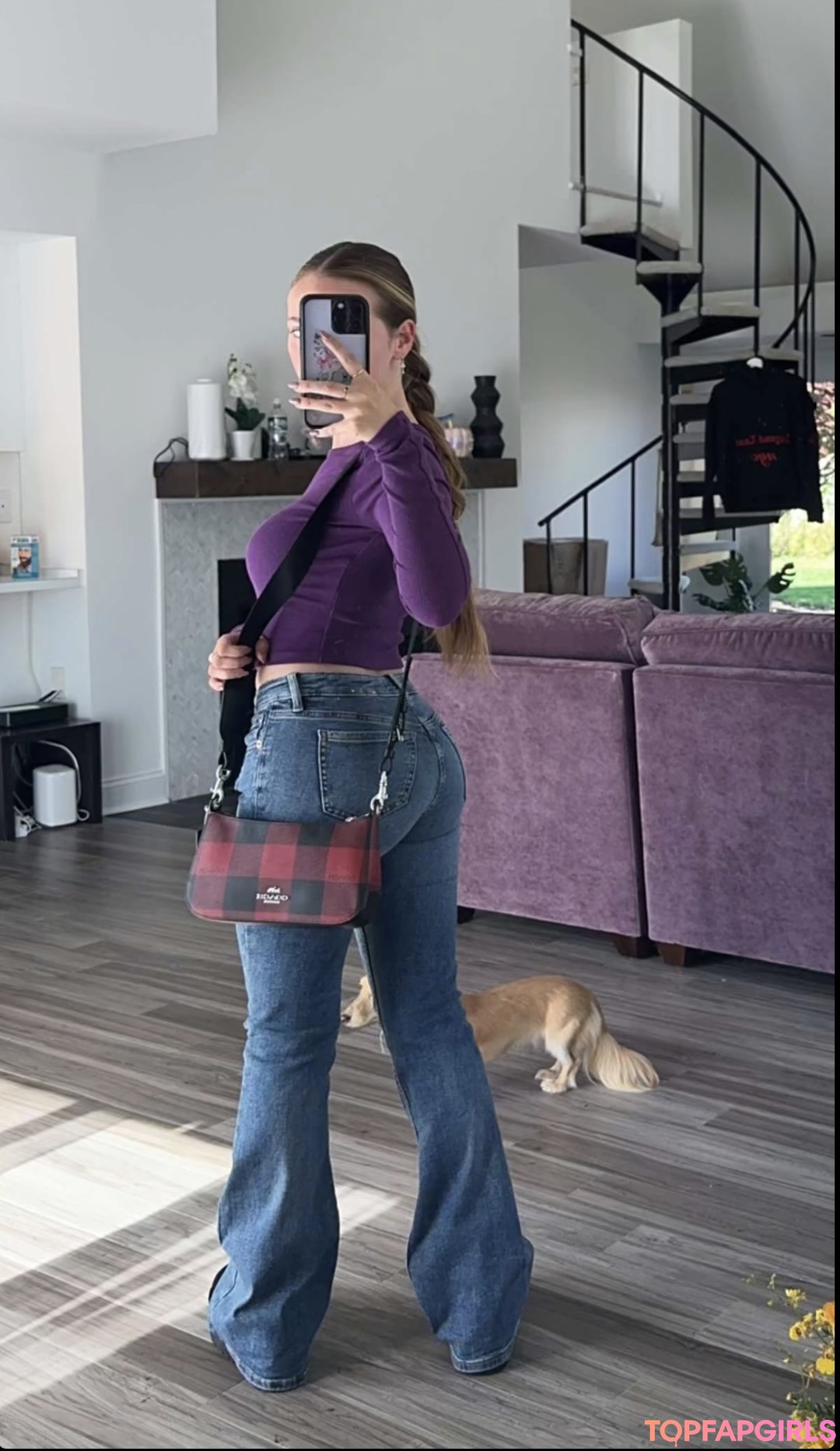 Foto desnuda filtrada de OnlyFans de Alyssa Mckay #658 Foto desnuda filtrada de OnlyFans de Alyssa Mckay #658