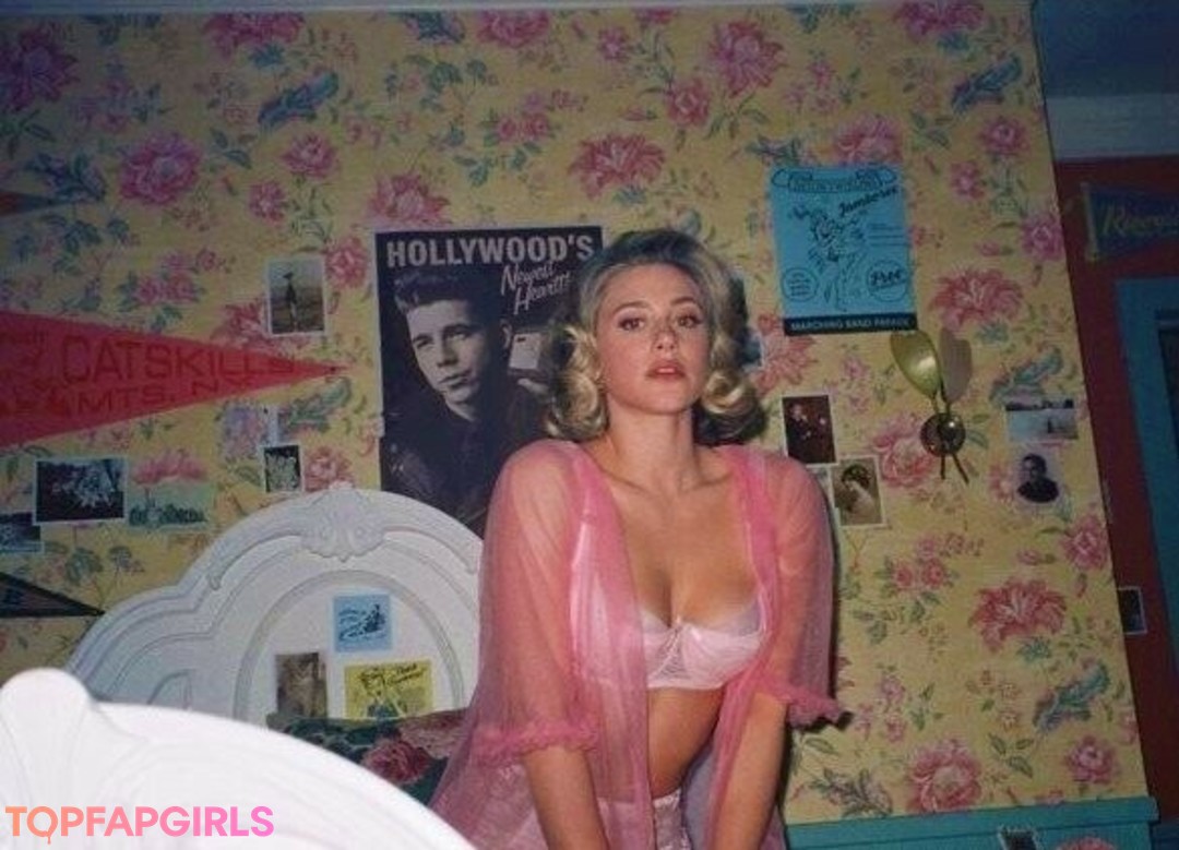 Foto desnuda filtrada de OnlyFans de Lili Reinhart #204 Foto desnuda filtrada de OnlyFans de Lili Reinhart #204