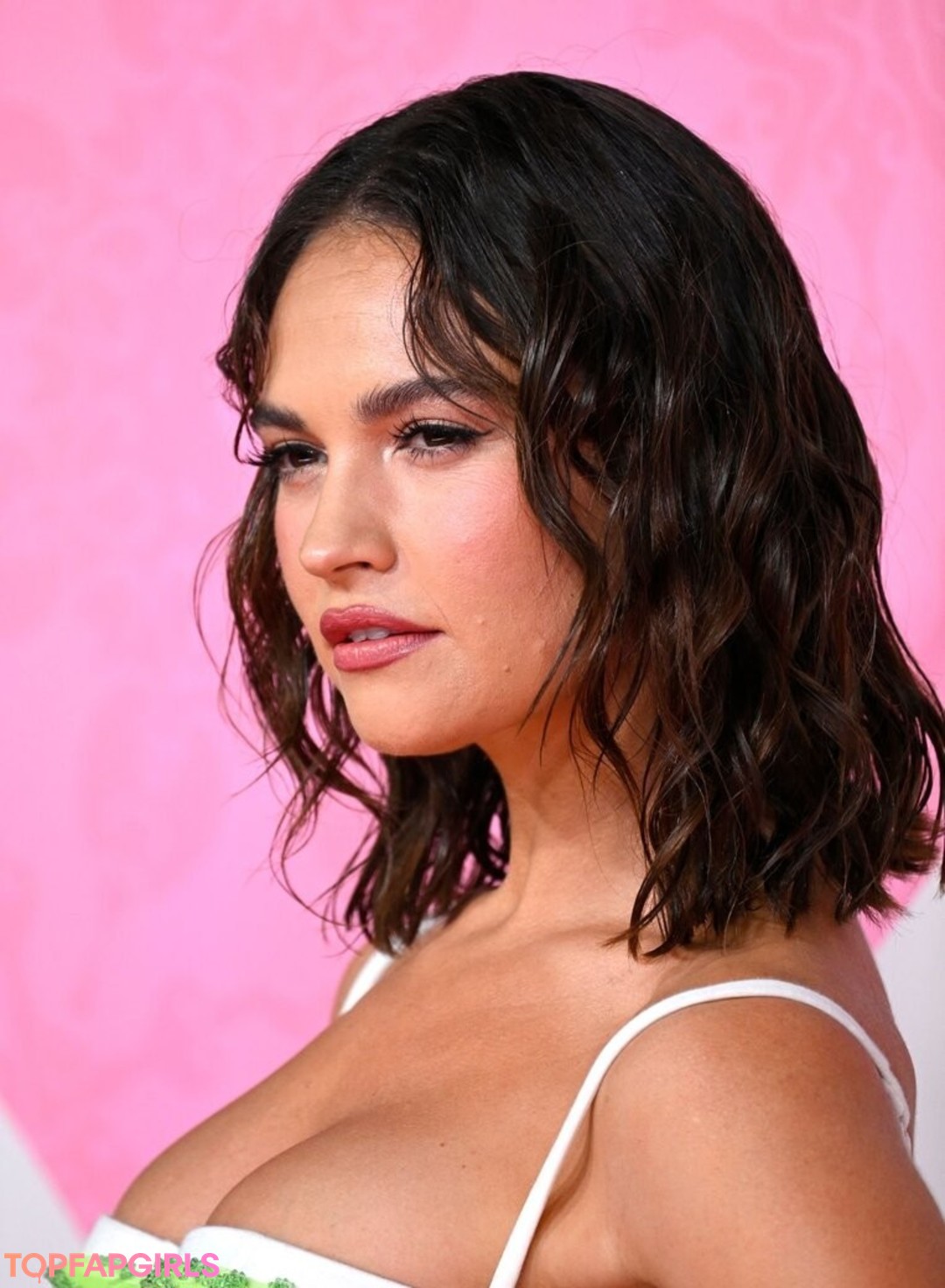 Foto desnuda filtrada de OnlyFans de Lily James #181 Foto desnuda filtrada de OnlyFans de Lily James #181