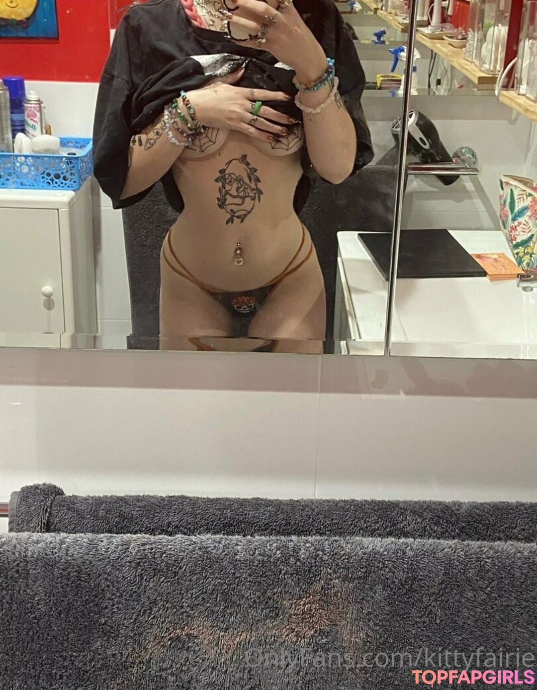 Foto desnuda filtrada de OnlyFans de Kittyfairie #78 Foto desnuda filtrada de OnlyFans de Kittyfairie #78