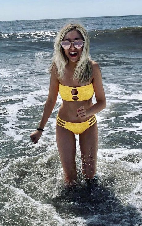 Ellie Schnitt