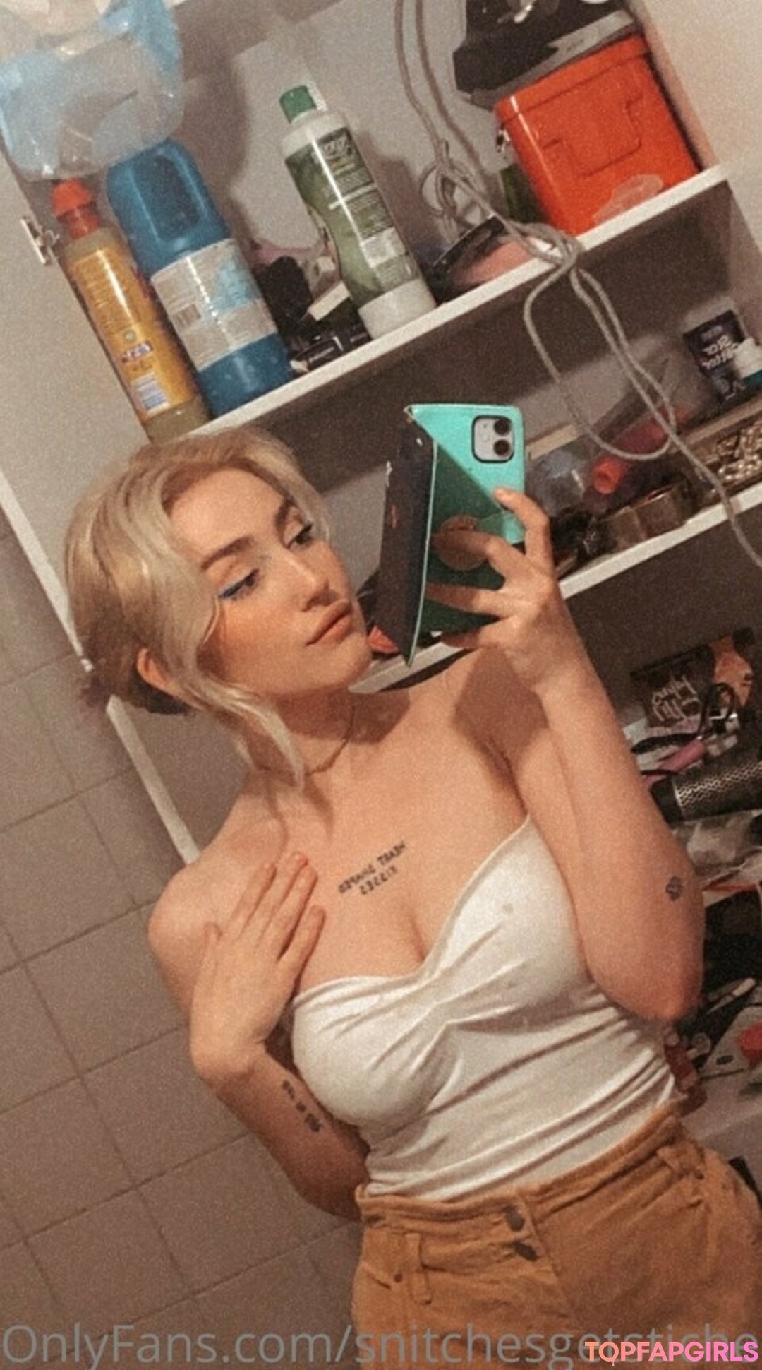 Foto desnuda filtrada de OnlyFans de Snitchesgetstiches #12 Foto desnuda filtrada de OnlyFans de Snitchesgetstiches #12