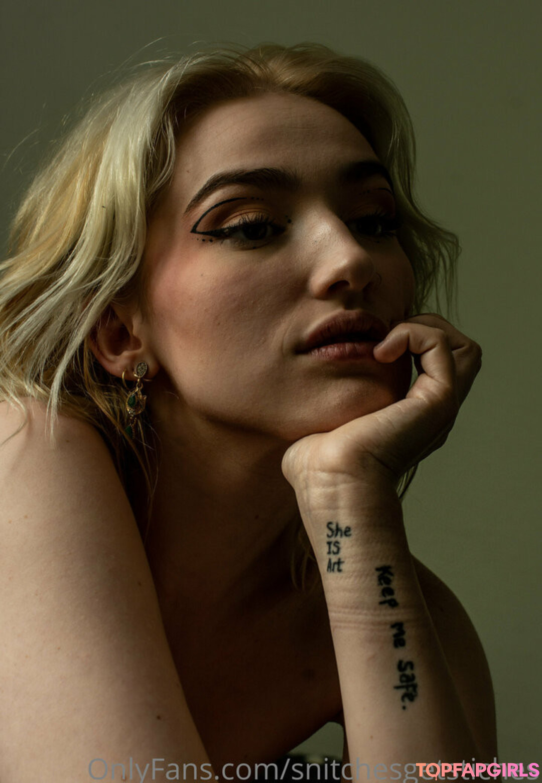 Foto desnuda filtrada de OnlyFans de Snitchesgetstiches #33 Foto desnuda filtrada de OnlyFans de Snitchesgetstiches #33