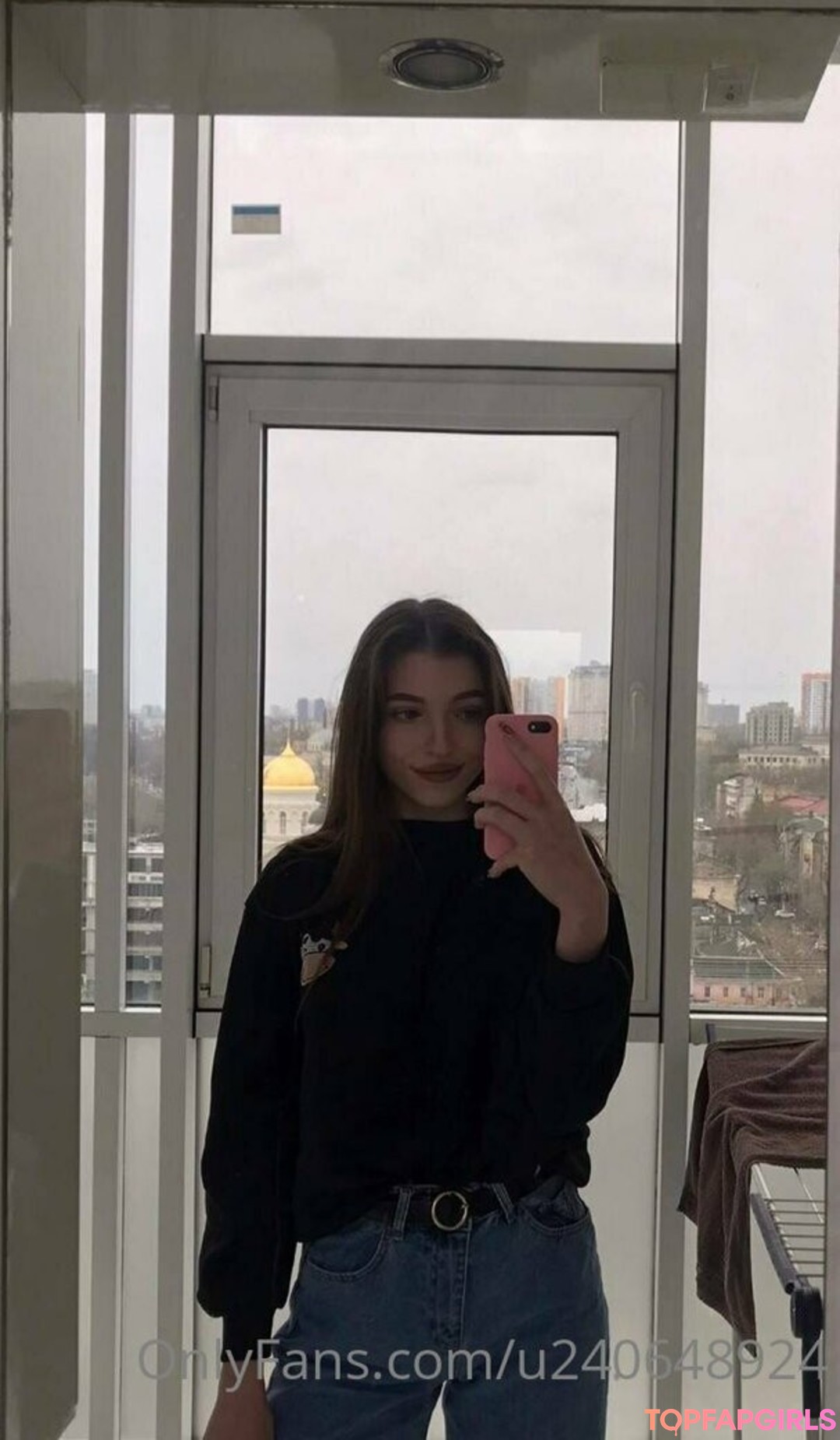 Foto desnuda filtrada de OnlyFans de Teenymouse #30 Foto desnuda filtrada de OnlyFans de Teenymouse #30