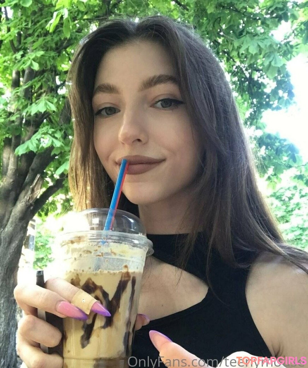 Foto desnuda filtrada de OnlyFans de Teenymouse #53 Foto desnuda filtrada de OnlyFans de Teenymouse #53
