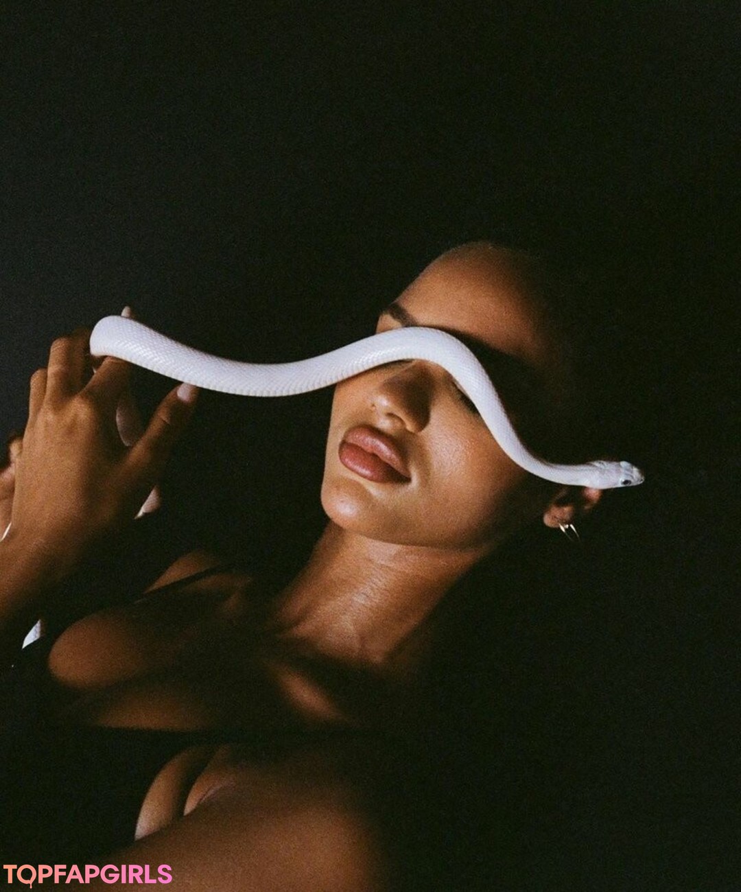 Foto desnuda filtrada de OnlyFans de Juliana Nalu #168 Foto desnuda filtrada de OnlyFans de Juliana Nalu #168