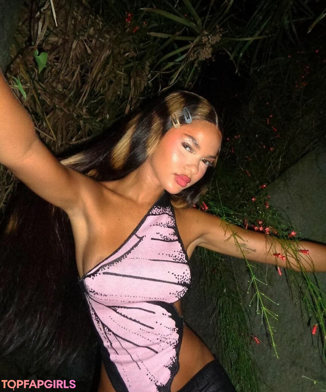 Foto desnuda filtrada de OnlyFans de Juliana Nalu #76 Foto desnuda filtrada de OnlyFans de Juliana Nalu #76