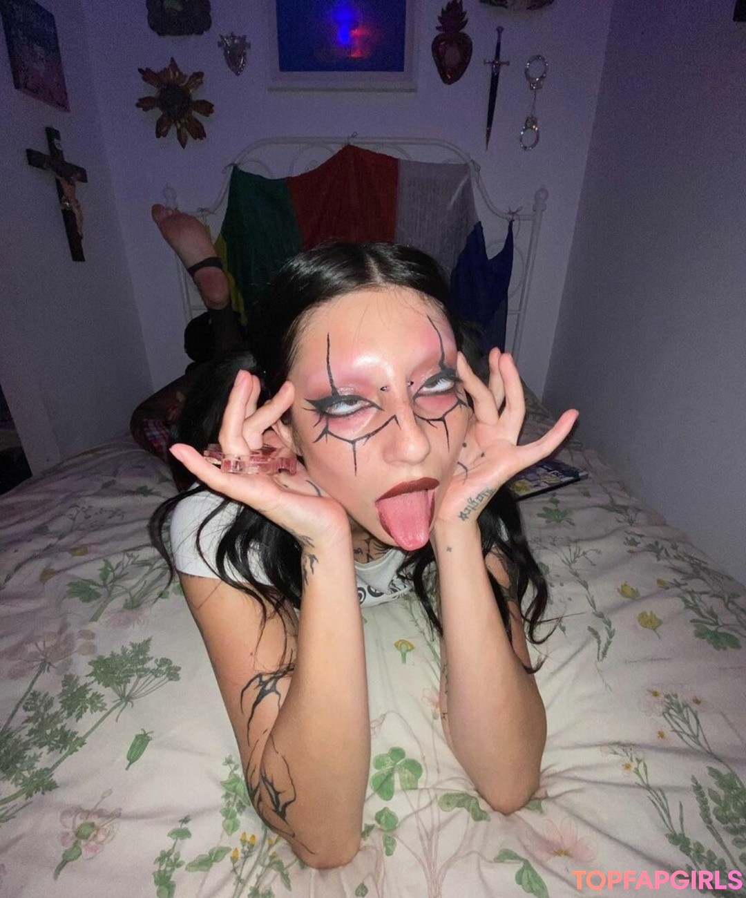 Foto desnuda filtrada de OnlyFans de Deathbyromy #27 Foto desnuda filtrada de OnlyFans de Deathbyromy #27