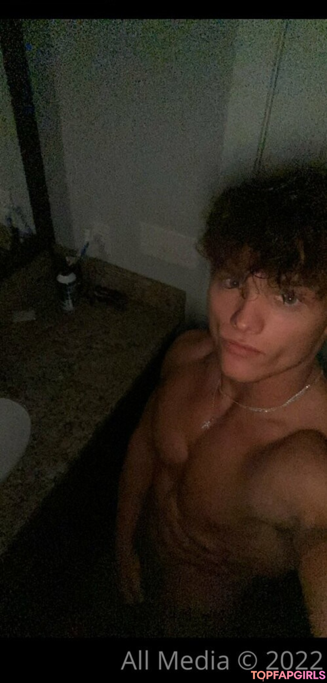 Foto desnuda filtrada de OnlyFans de Taylorsfree #11 Foto desnuda filtrada de OnlyFans de Taylorsfree #11