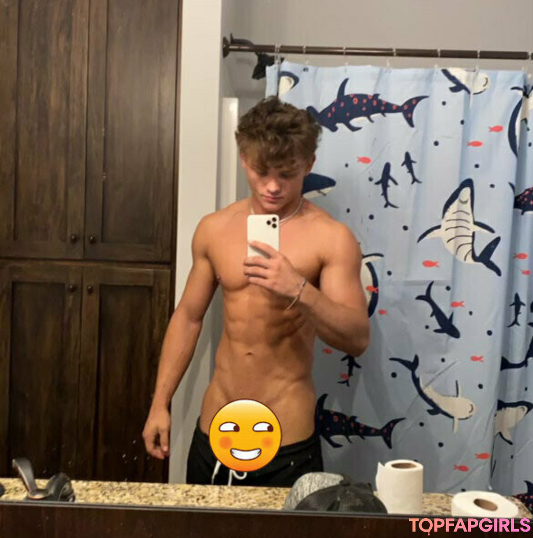 Foto desnuda filtrada de OnlyFans de Taylorsfree #16 Foto desnuda filtrada de OnlyFans de Taylorsfree #16