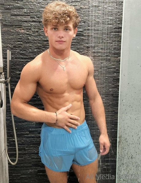 Foto desnuda filtrada de OnlyFans de Taylorsfree