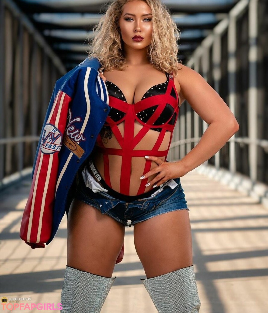 Foto desnuda filtrada de OnlyFans de Nikkita Lyons #130 Foto desnuda filtrada de OnlyFans de Nikkita Lyons #130